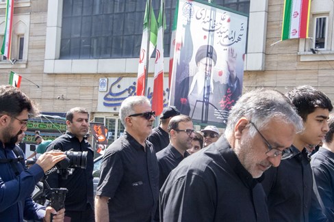 حضور مدیرعامل گروه توسعه پترو ایران در مراسم تشییع پیکر مطهر رهبر شهید ایران